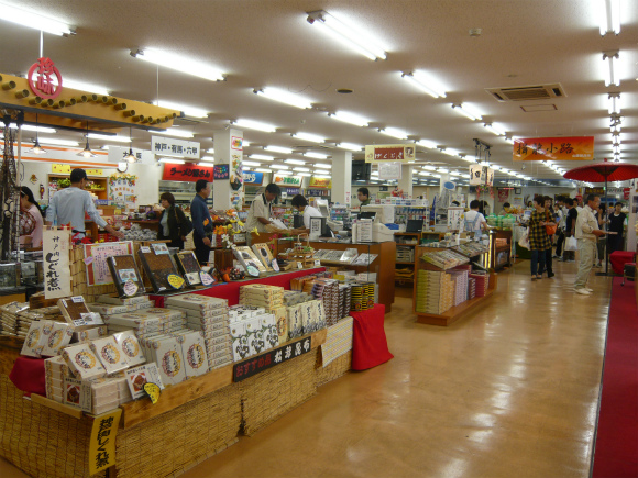 龍野西SAのショッピングコーナー