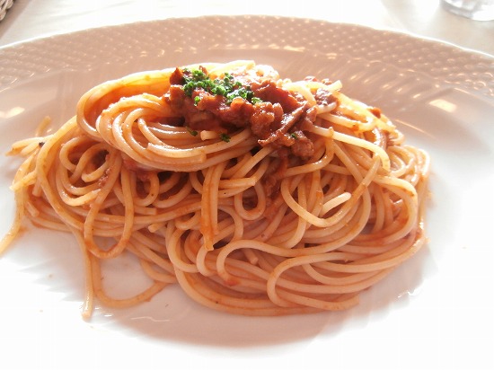 スパゲッティ イカミンチトマトソース