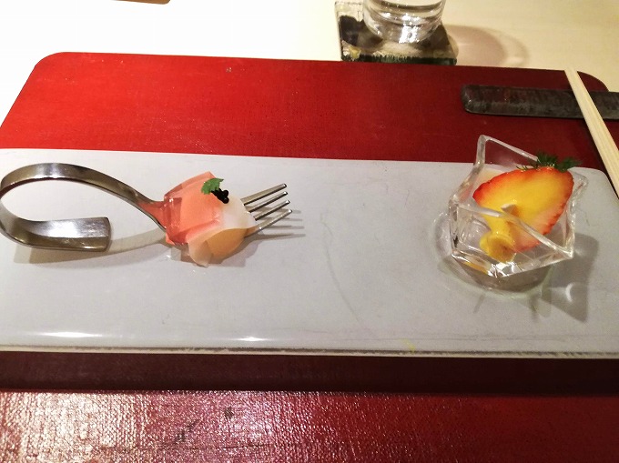一皿 ヤリイカ SUSI スタイル、苺とホタテのミルフィーユ