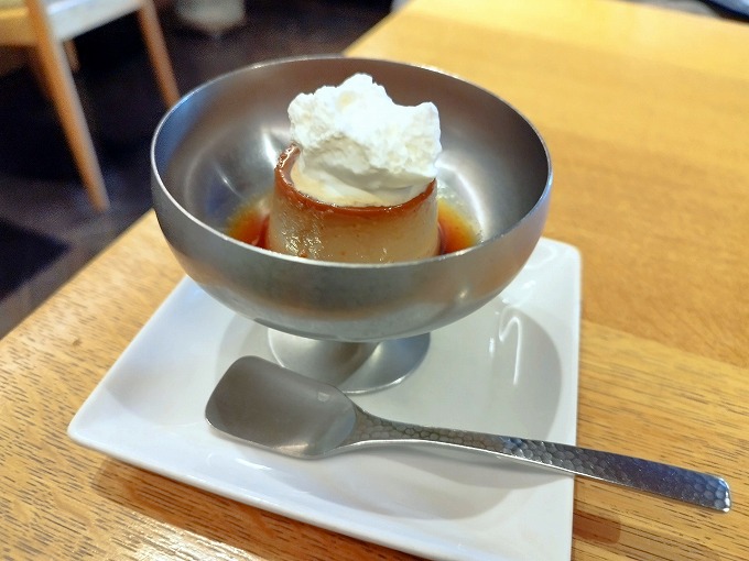 季節のケーキorプリンorソフトを選べます。 