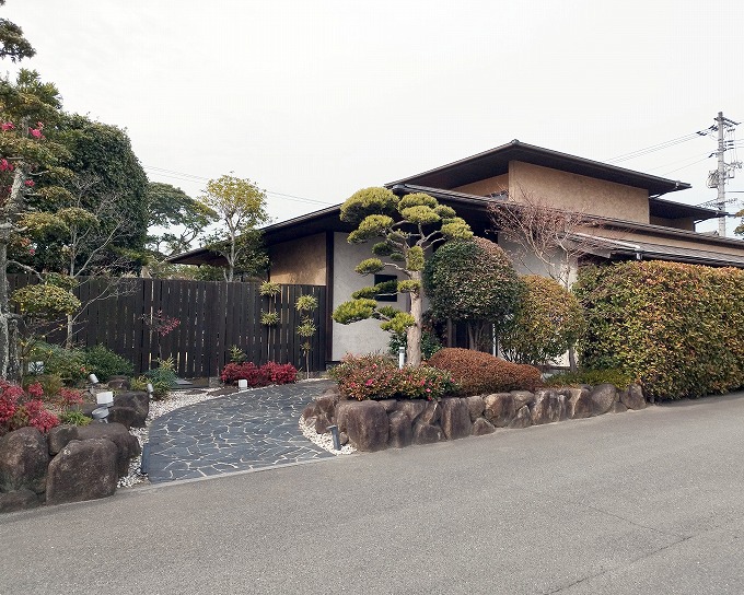 伊勢ヶ丘庭（いせがおかてい）