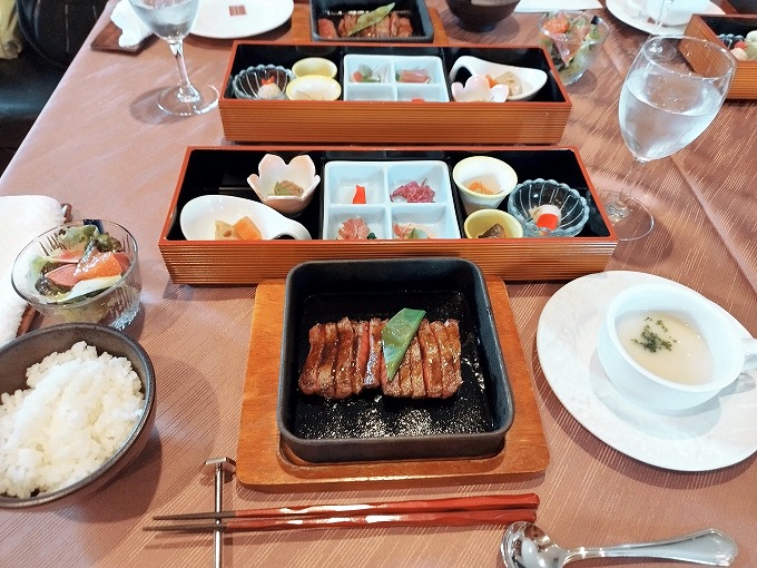 平日限定『お膳ランチ』 【Ｃ】 国産牛 ”赤身ステーキ” セット