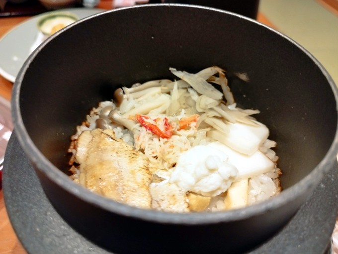 のどぐろと蟹の釜飯